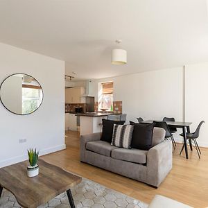 One bedroom flat zone 1/2